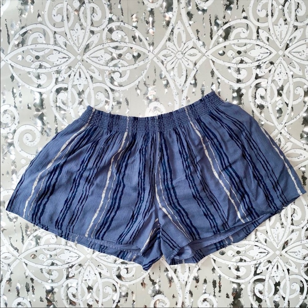 CASLON NWT Blue Striped High Waisted Short M